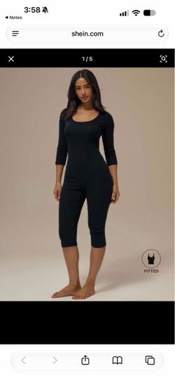 Musera black fitted long sleeve capri jumpsuit