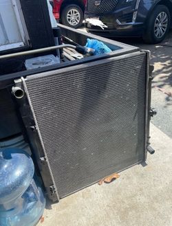 Toyota Tundra radiator