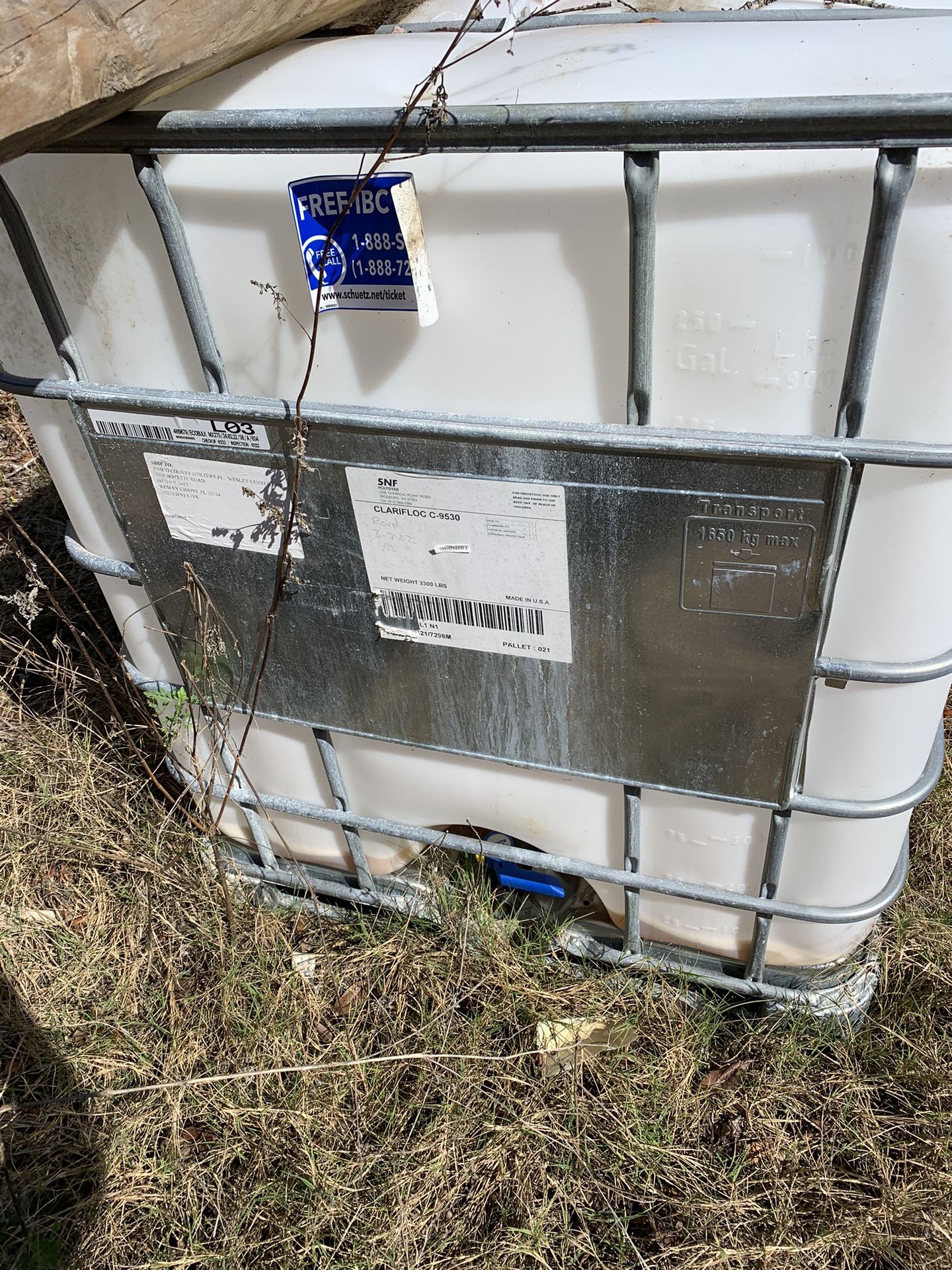 250 Gallon Water Container