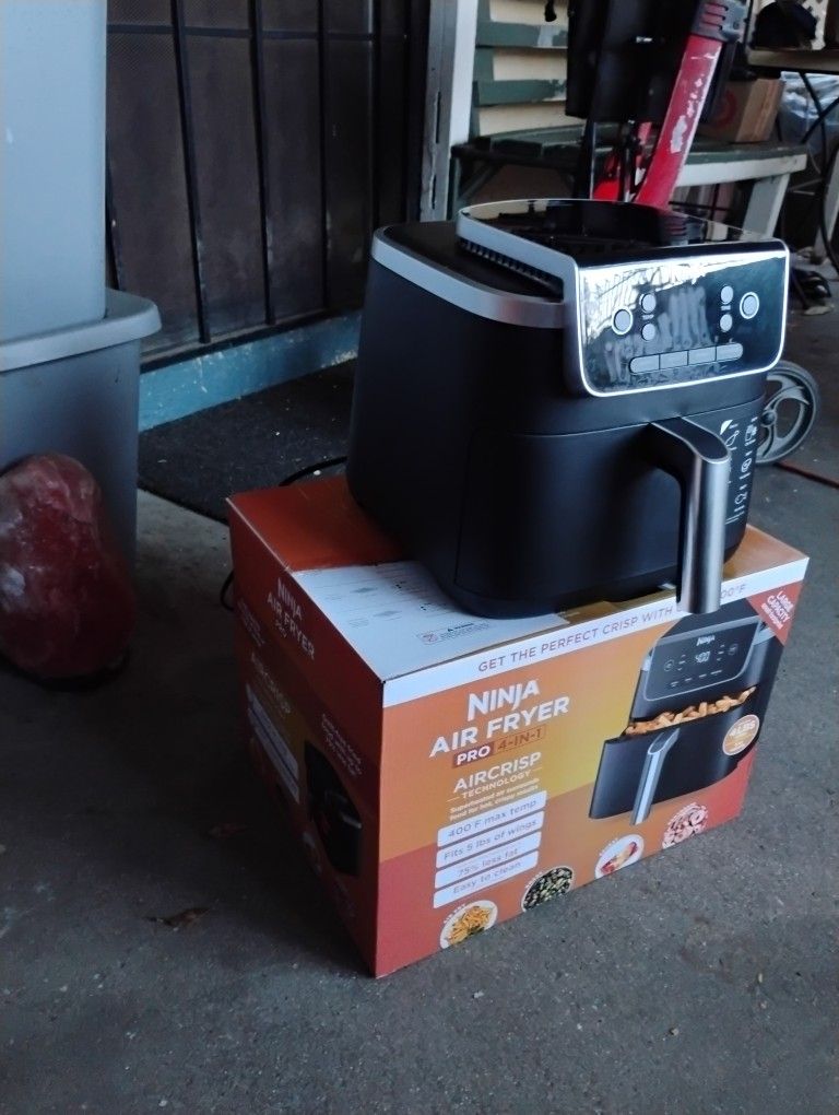 Ninja 4 In 1 Air Fryer In Unopened Box