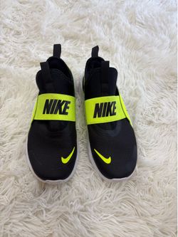 Boys nike shoes