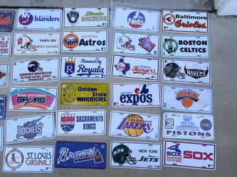 Souvenir plates