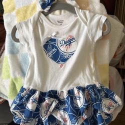 Dodger Outfit