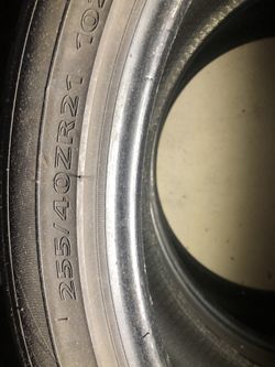 2 Used Tire 255/40/21