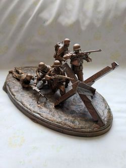 Sledgehammer Games Call Of Duty WWII 2017 Valor Collection Triforce Figures $15 Inches Long