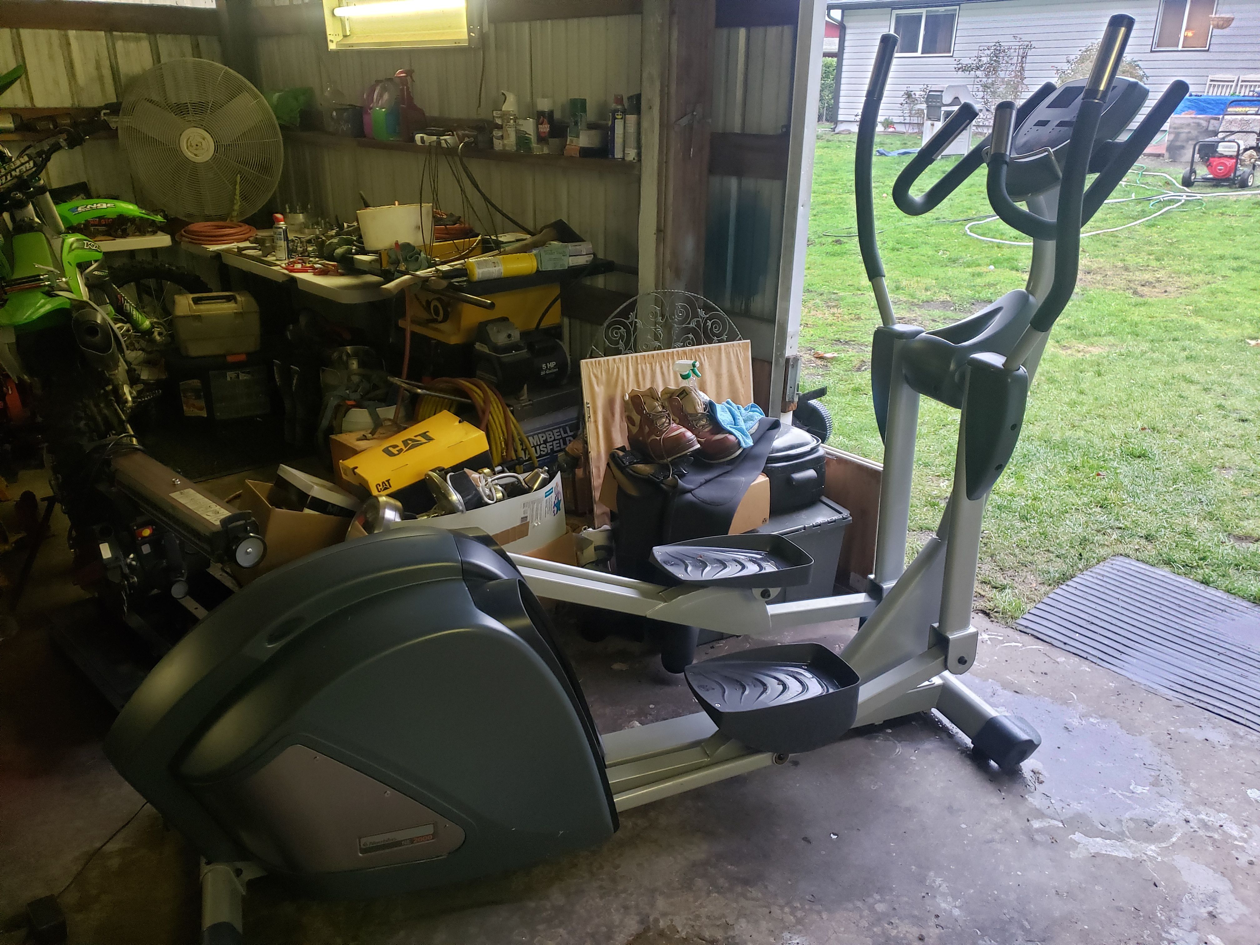 Professional Elliptical machine Nautilus NE 2000 for Sale in Lacey, WA