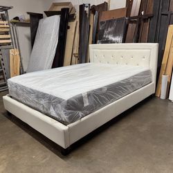 Queen bed $260
