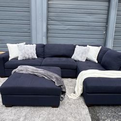Sectional/couch/sofa, color Blue,Material:Jean, Delivery available