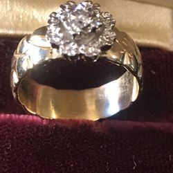 14 Kt Gold Sz 8 It’s 1/2 A Carat Estate Ring