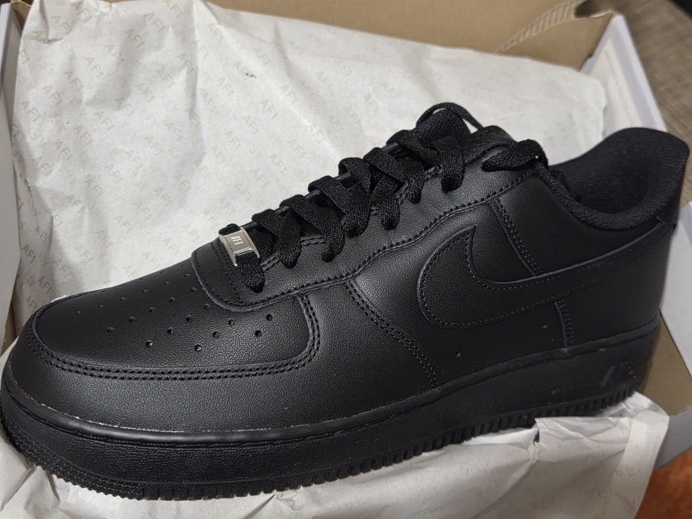 🔥NIKE AIR FORCE 1'S MEN'S SIZES 11 & 13 BOTH NEW W/BOX, 💲90 EACH TAKES THEM🔥