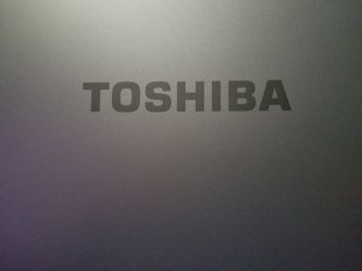 18" Extra Large Sreen Laptop Toshiba window 10