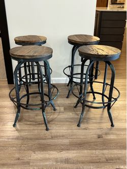 Set of 4 Farmhouse Bar Stools
