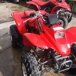 2004 Honda Motor 250 