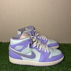 Air Jordan 1 Mid Purple Pulse