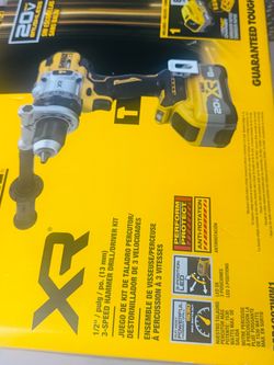 DEWALT XR 20V Brushless Hammer Drill/Driver Kit