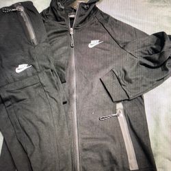 Black Nike Tech Suit.  S,m,l,xl ,2X 