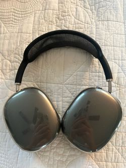 Barely used Airpod Max - Original Box and Case