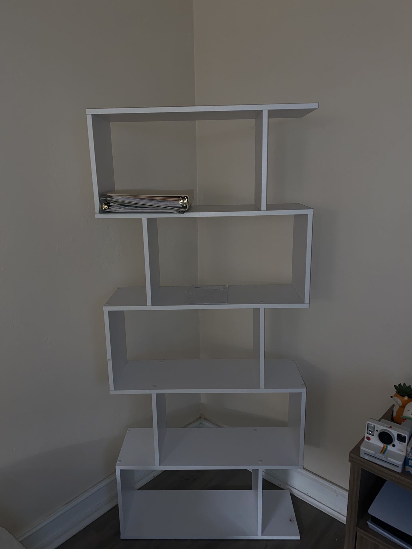 Bookshelf White