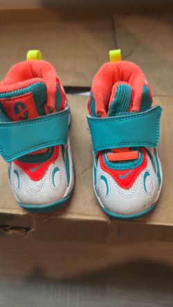 Nike Speed Turf toddler shoes! Size 5C