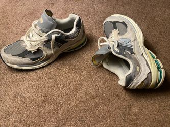 New balance 2002r