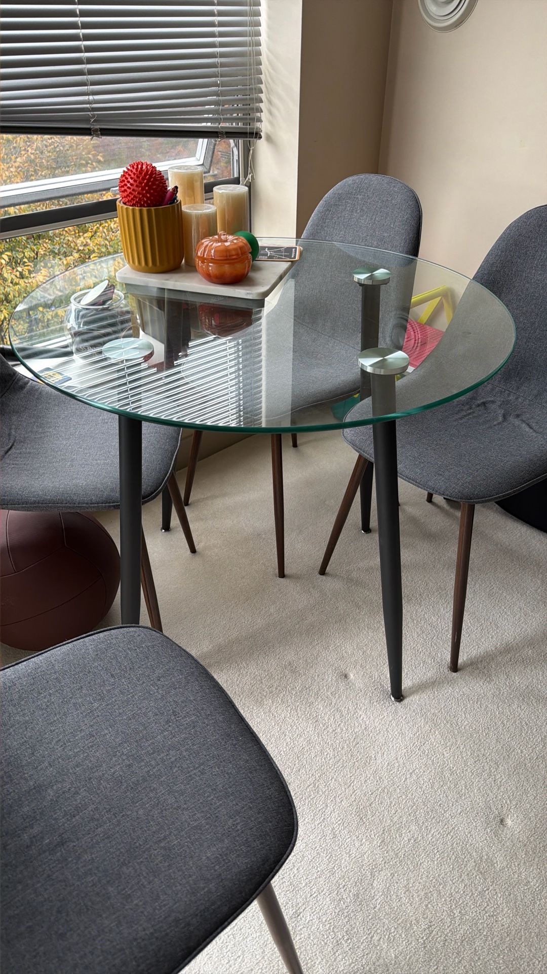 Glass Round Table