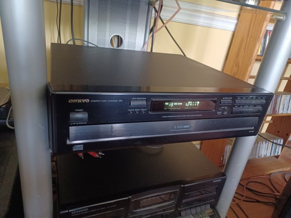 ONKYO 6 DISCS CD PLAYER $125 FINAL PRICE SAME DAY SHIPPING