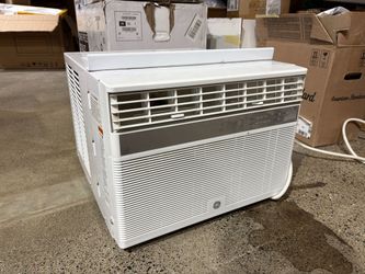 GE ENERGY STAR certified 10,000 BTU Smart Electronic Window Air Conditioner Model #AHY10LZQ1