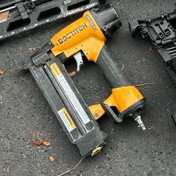Bostitch BT200 18-Gauge Pneumatic Brad Nailer