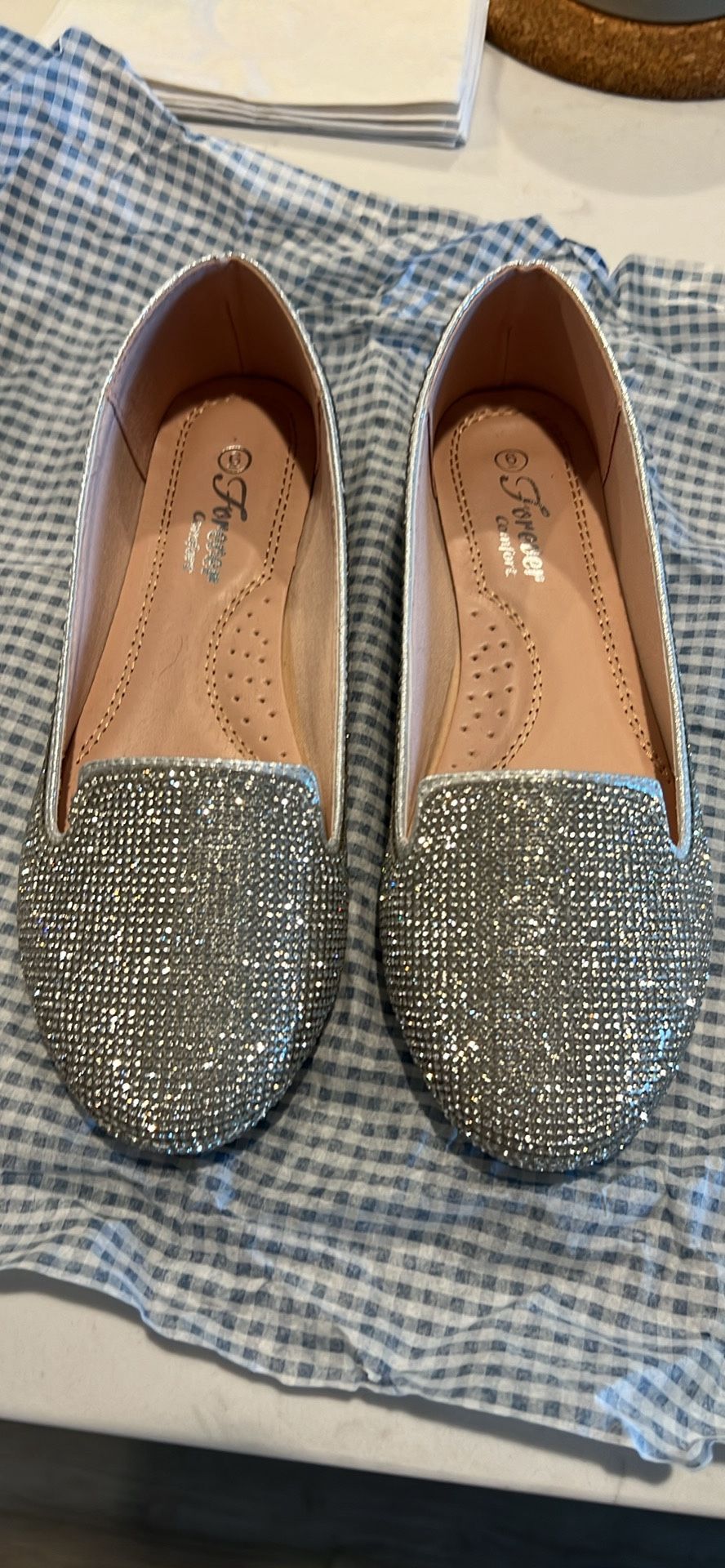 New flat shoes Size 6