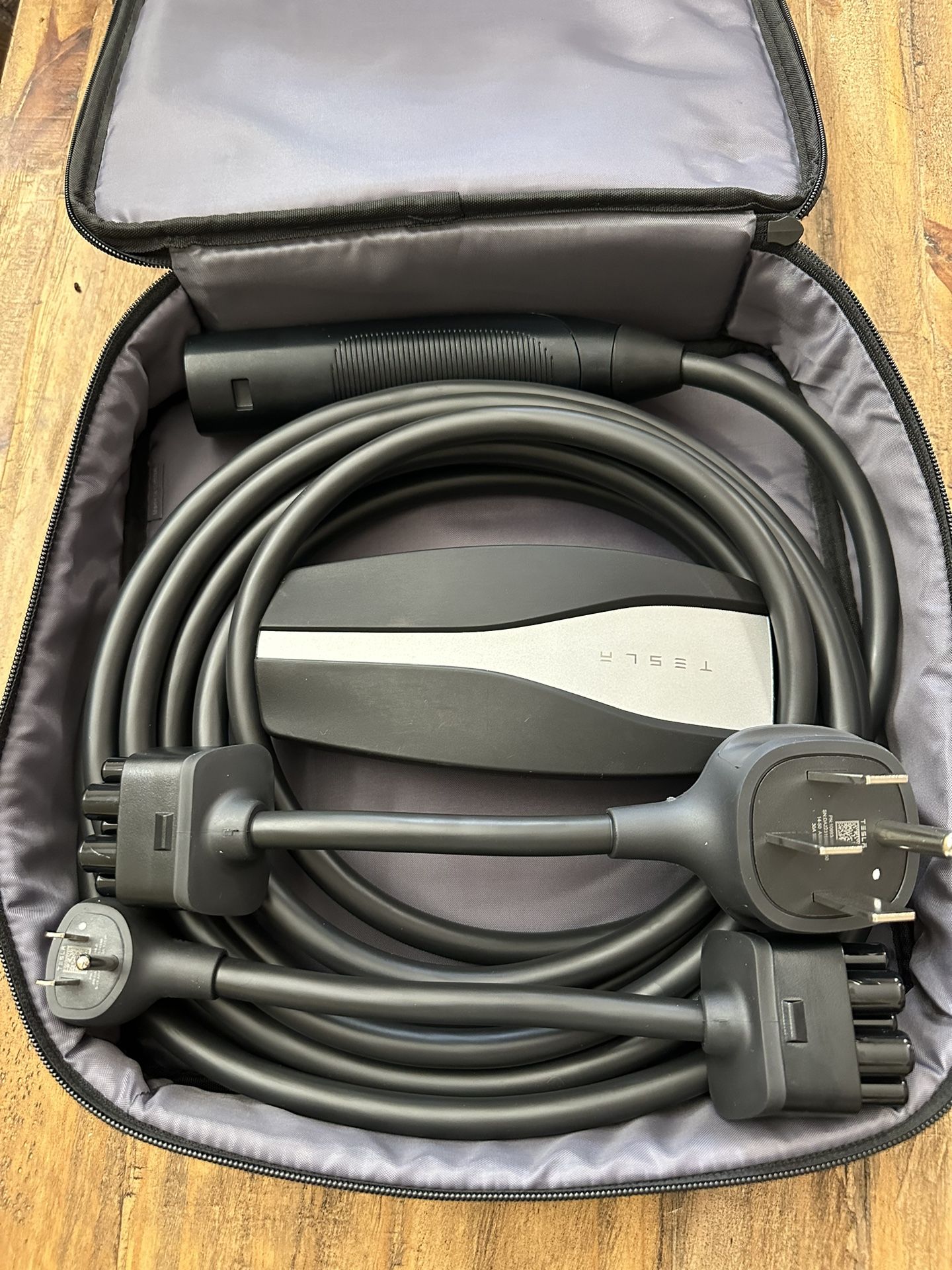 Tesla Mobile Charger
