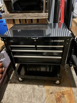 Husky Roll-Around Tool Box (NEW) - $220