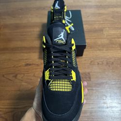 Air Jordan 4 Retro Sizes 10, 11