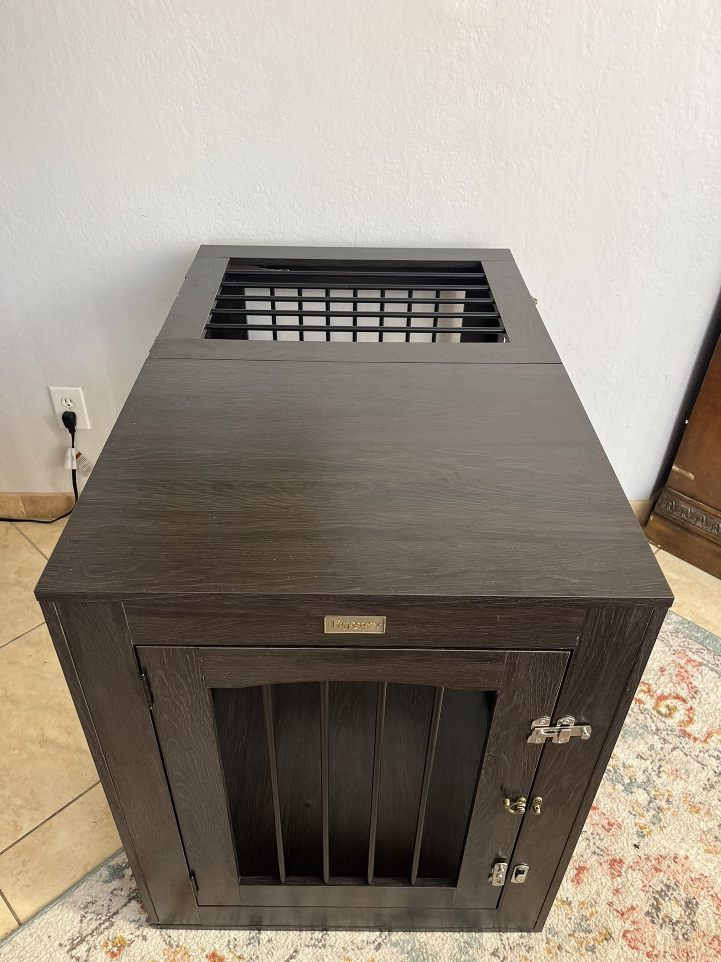 Large sturdy pet crate