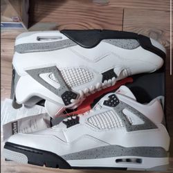 Retro Jordan White Cement 4 Size 10