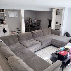 Sectional Couch Grey Color