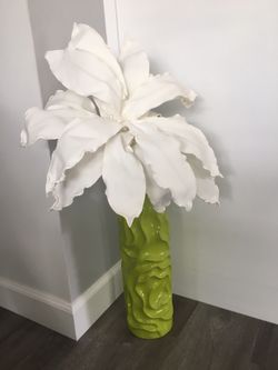 Green modern vase with felt flower