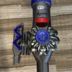 Dyson Cordless Stick Vacuum Cleaner No Charger/ Brush