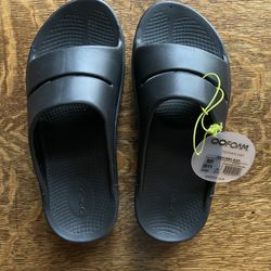 OOFOS Slide Recovery Sandal  