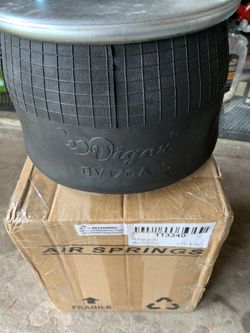 2  Brand  New Trailer Air Bags