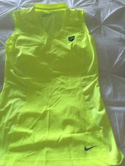 Nike XS in new condition Dri Fit