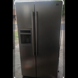 LG Refrigerator 