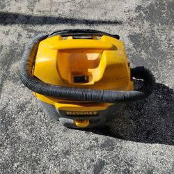 DeWalt Vacuum 