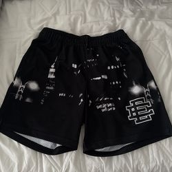 EE Shorts
