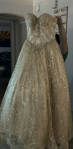 Quinceñera Dress