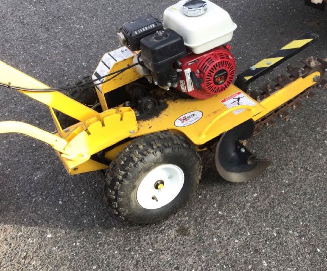 Groundhog Trencher