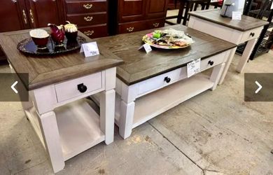 Living room tables set / coffee table and 2 end tables