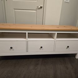 Tv Stand/Mini Dresser 