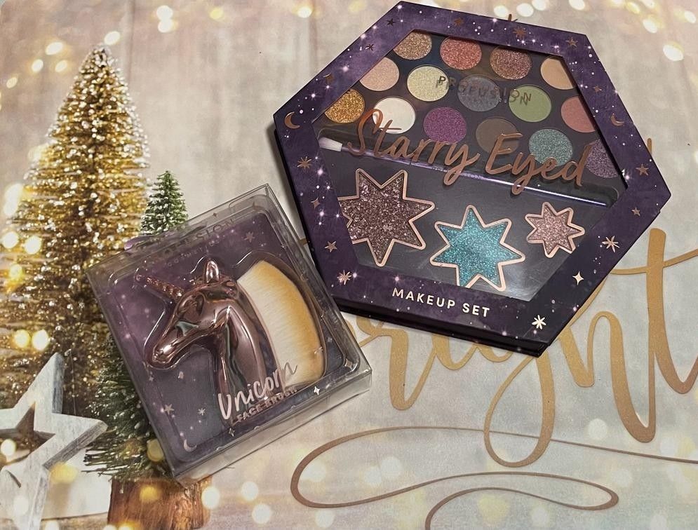 Profusion Makeup Starry Eyed Palette And Unicorn Face Brush 