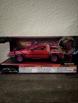 Jada pink slips 1/24 scale car