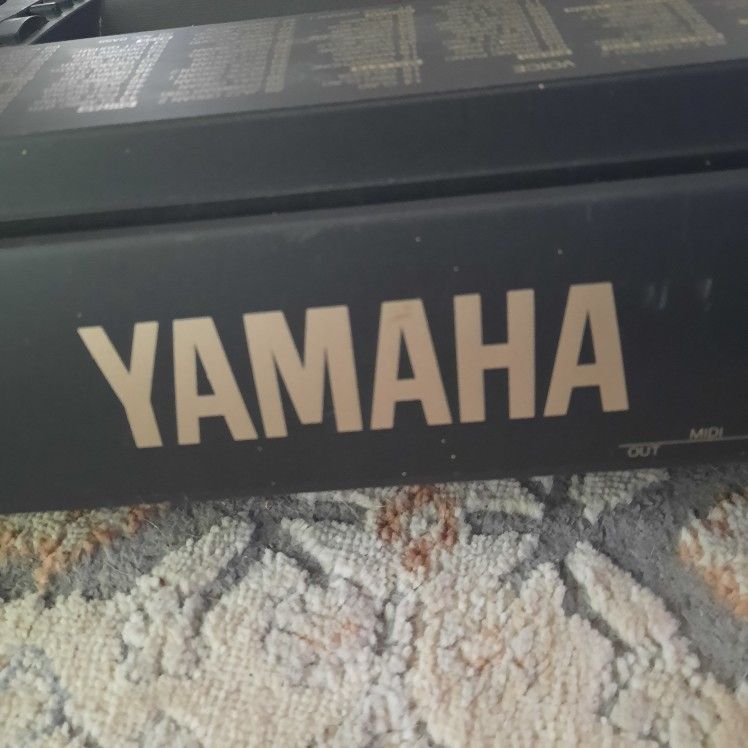 Yamaha Piano Keyboard PSR-620